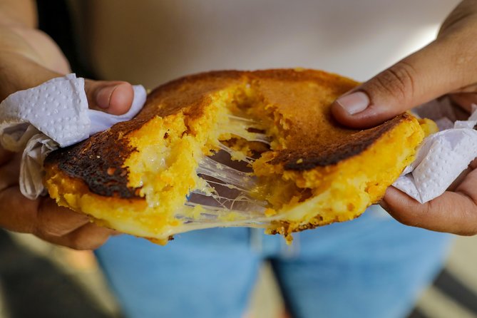 Street Food Tour with a local Foodie in Cartagena - Calle de la Moneda fruit tastings, where the Caribbean flavors show up fast