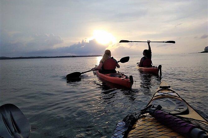 Sunset Cartagena In Kayak - Instruction quality is the real difference between a great and okay paddle