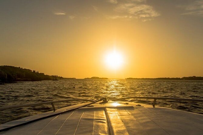 Sunset Navigation through the Bay of Cartagena - Your 4:00 pm Start and the Best Way to Think About Timing
