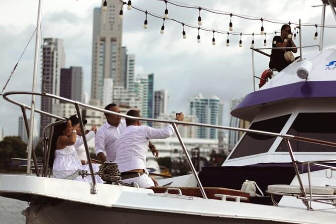 Sunset Navigation through the Bay of Cartagena - Booking Considerations: Weather, Group Minimums, and Backup Plans