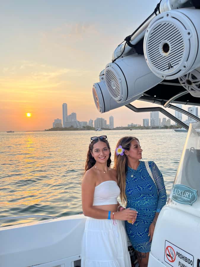Sunset Party open bar on the bay while sharing with locals - Key highlights you should care about