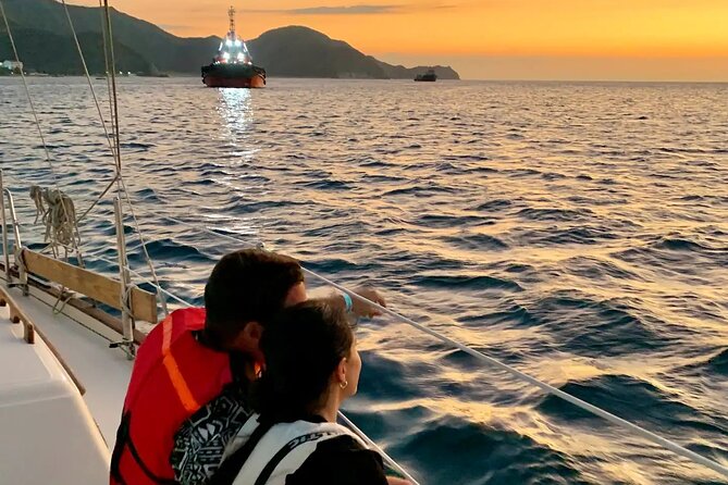 Sunset Sailing Santa Marta Bay - Who should book this cruise (and who might want to pass)