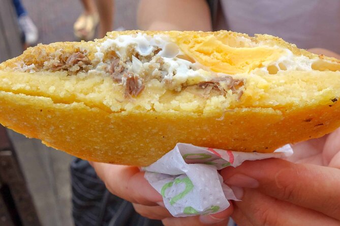 Taste Cartagena: Street Food and Full City Tour with Expert Guide - The Walled City walk: UNESCO stones, then food logic