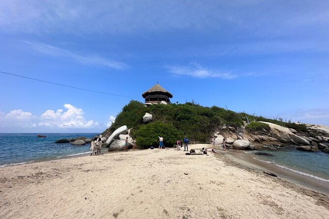 Tayrona National Park private tour: Hike to Cabo San Juan beach - Playa La Piscina: the calm swimming bay and your decision point