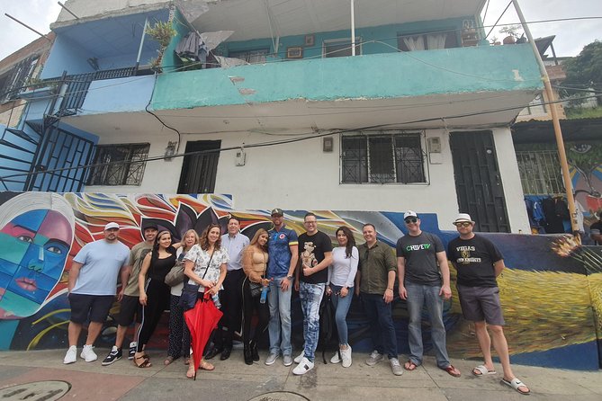 The Best Comuna 13 Graffiti Tour, Plaza Botero and Cable cars - Private transportation and timing: where the $79 value comes from