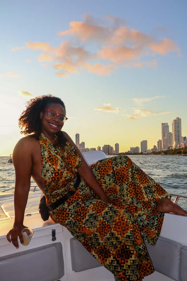 The best sunset tour in the bay: Open bar party & fun - Music style and why it works for a mixed group