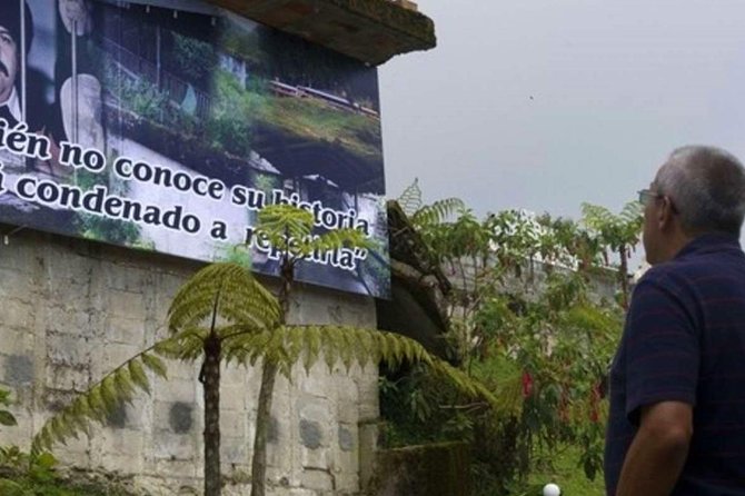 The "not polite to use his name" City Tour - Cancha El Dorado, soccer, speeches, and political ambition