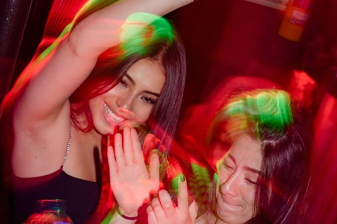 Tickets and More for a Night at the Best Bars in Bogotá! - Presea Rooftop: finishing strong with reggaeton party energy