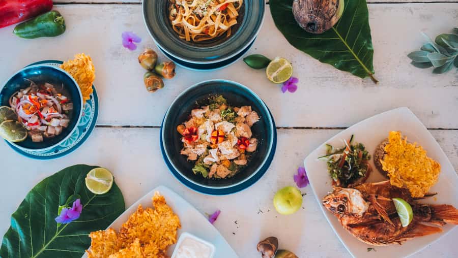 Tierra Bomba Island: A day at Marine Beach Club - Timon vs Marine: which plan is better for your group?