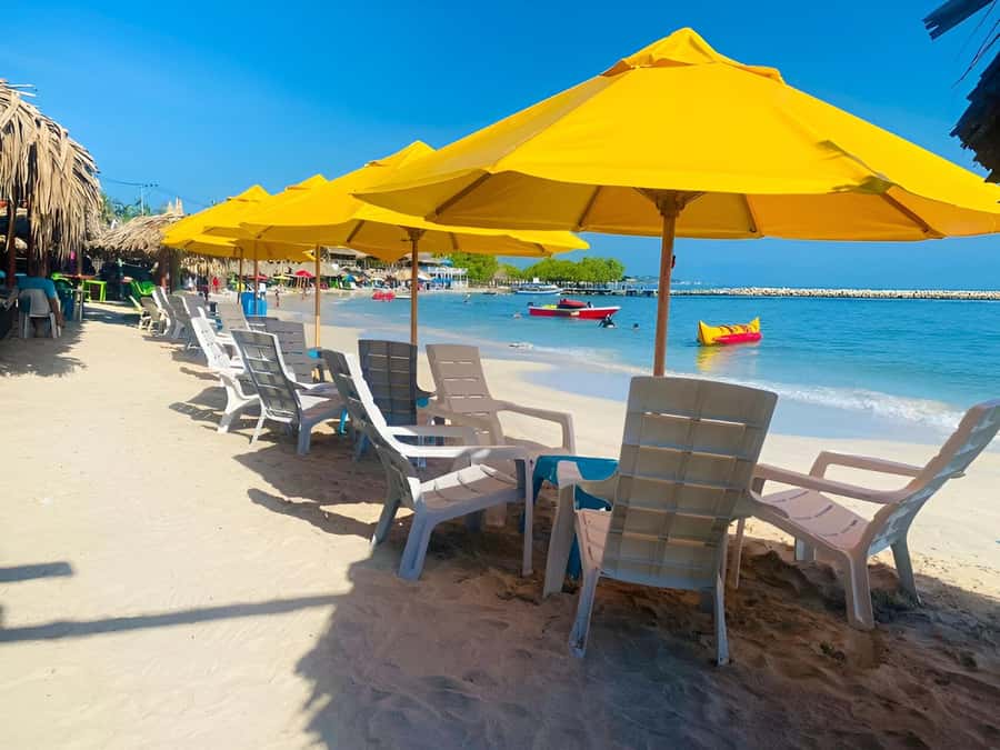 Tierra bomba: Typical beachday to Punta Arena! - Key things to know before you go