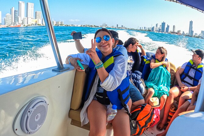 Top 5 Places you need to know around the island from cartagena. - Anaho Beach Club on Isla Tierra Bomba: pool time, private beach, jacuzzi option