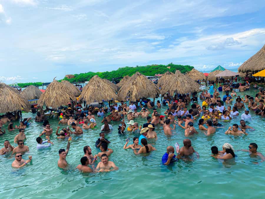 Tour a la isla de las fiestas Cholon - Who this tour fits best, and who should skip it