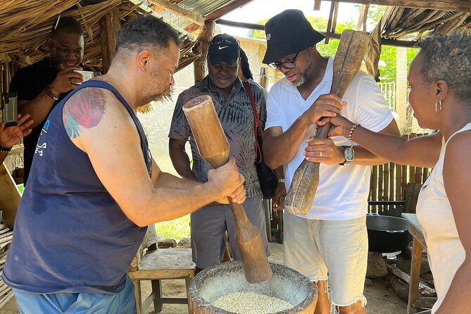 Tour a san Basilio de Palenque desde cartagena - Lunch and the return to Cartagena