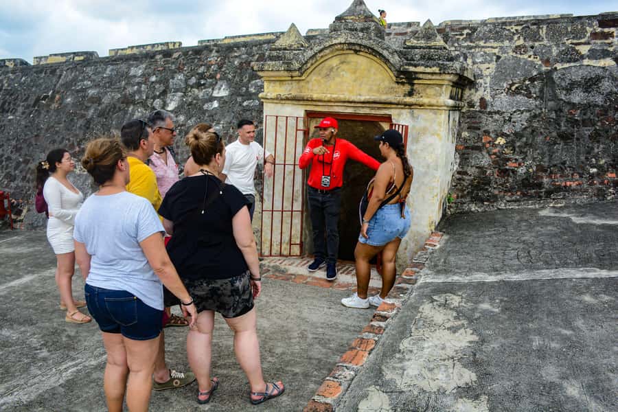 Tour Compartido al Castillo San Felipe de Barajas Cartagena - Key highlights you will feel on this walk