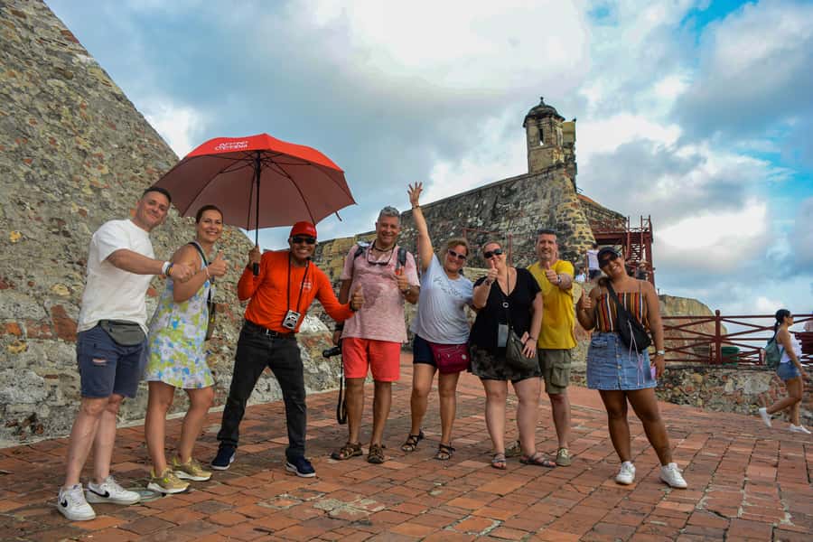 Tour Compartido al Castillo San Felipe de Barajas Cartagena - Hill of San Lázaro and the panoramic viewpoint that ties everything together