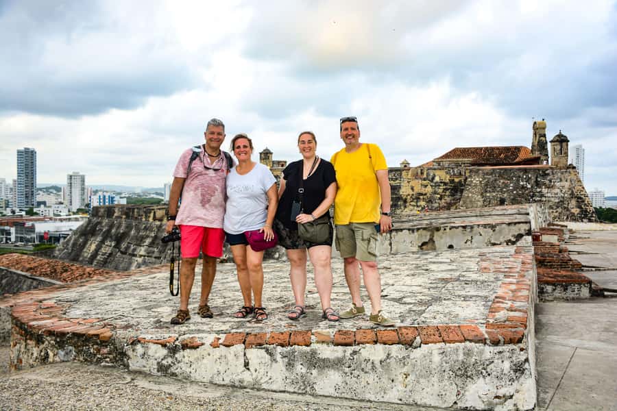 Tour Compartido al Castillo San Felipe de Barajas Cartagena - Plaza de la Trinidad meets the castle, the city story you came for