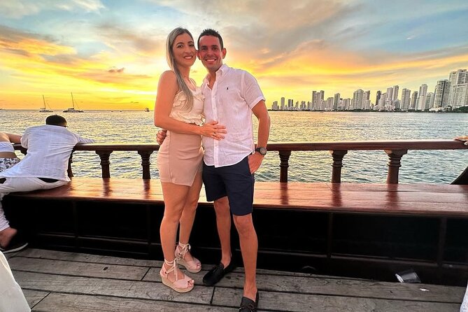 Tour of Bahia Cartagena by Pirate Boat with Sunset and Music - Cartagena Bay at Golden Hour: Music, Lights, and the Views People Want