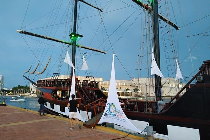 Tour of Bahia Cartagena by Pirate Boat with Sunset and Music - Tips for a Smoother, More Fun Pirate Night