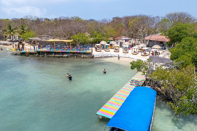 Tour of the Rosary Islands - From Getsemaní at 8:00 am to open water