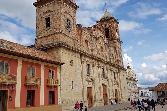 Tour of Zipaquirá: Visit the Salt Cathedral and the main squares - Lunch in Zipaquirá, Included and Actually Useful