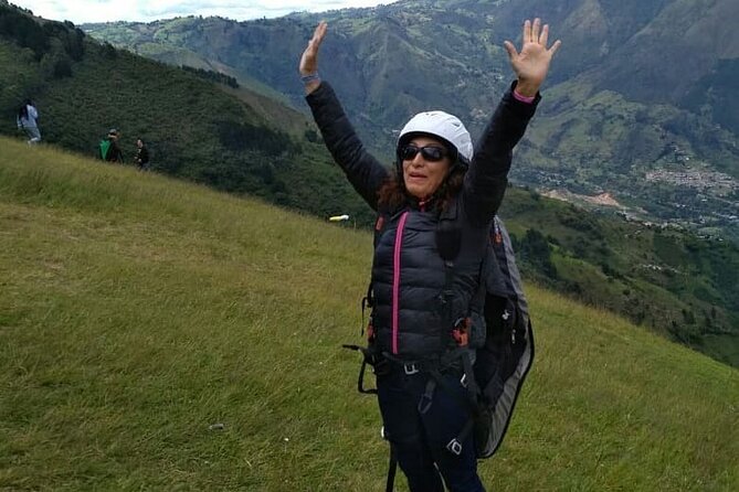 Tour Paragliding - Tandem Paragliding Over Medellín Is Built for First-Timers