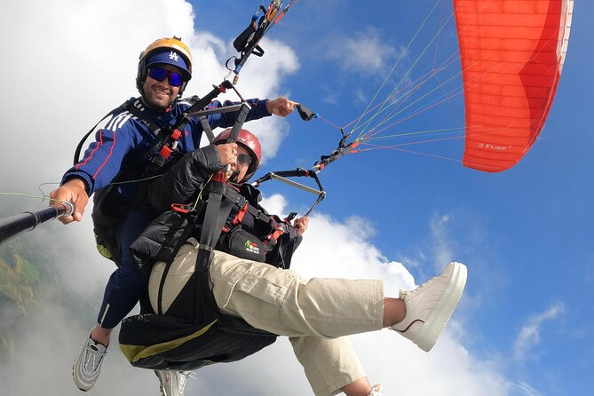 Tour Paragliding in Medellín. - What Happens Before Takeoff: Harness, Helmet, and a Calm Safety Talk