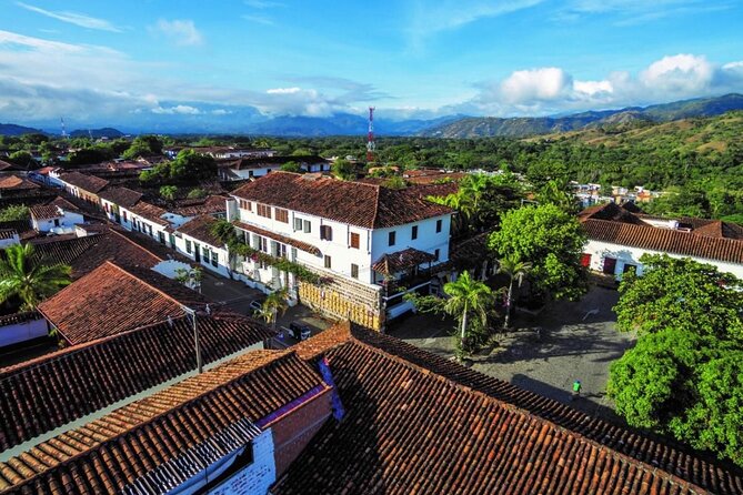 Tour Santa Fe de Antioquia - Stop 2: Puente Oeste walk, plus why the Western Suspension Bridge matters
