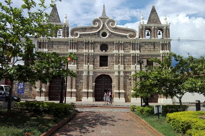 Tour Santa Fe de Antioquia - Stop 3: Catedral Basílica Metropolitana for architecture and atmosphere