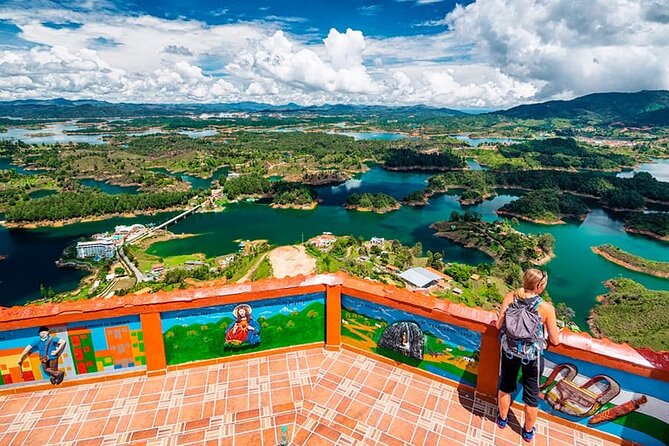 Tour to Guatapé From Medellin by Private Transportation - Replica del Viejo Peñol: Understanding the Reservoir Before You See Guatapé