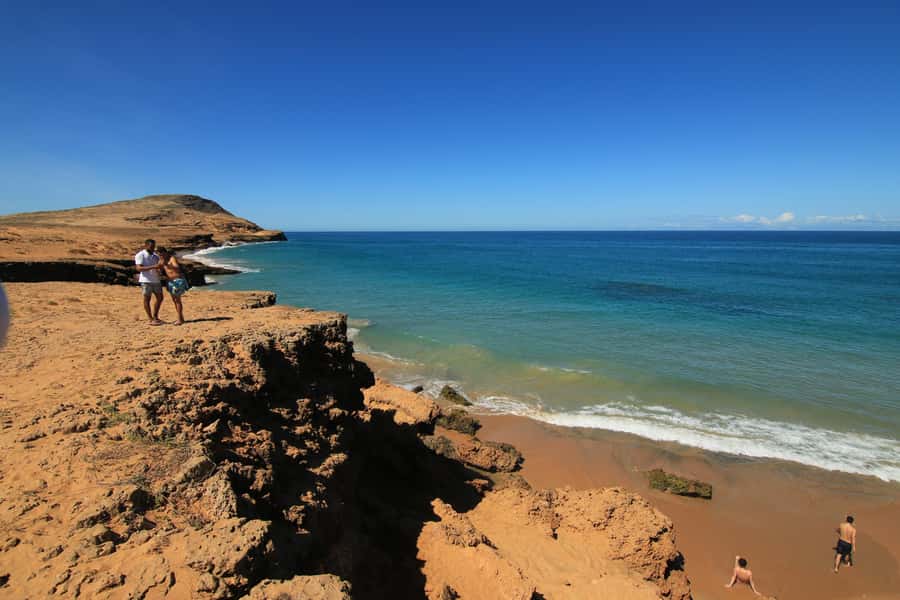 Tour to Punta Gallinas with Cabo de la Vela 3 Days - Manaure salt flats: the shortcut detour that makes the whole trip feel bigger