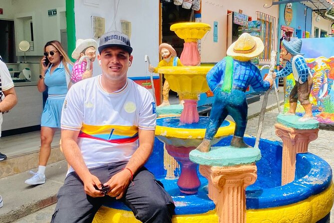 Tours Guatape Day of Adventure and Fun - Malecón de Guatapé and the second chance to fall in love with the town