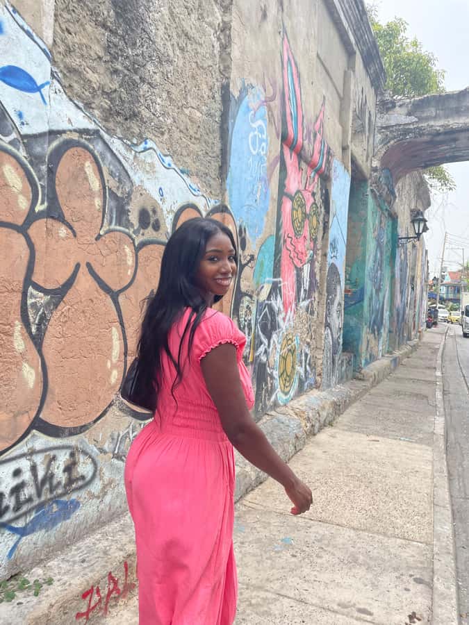 Trendy Cartagena photo/ Video Tour - Meeting at Parque Centenario, then straight into Getsemaní