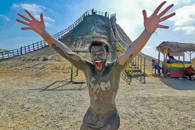 VIP Private Tour to the Lodo Volcano + Snack - Stop 1, the mud volcano bath: what the experience feels like from the inside