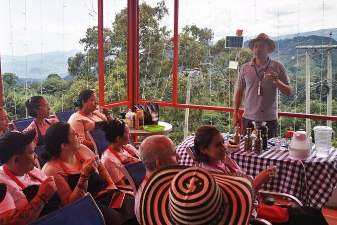 Visit and live a colombian coffee plantation (group tour) - Getting There: Meeting Points, Van Spotting, and Timing
