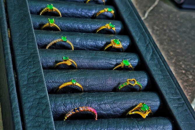 Visit Certified Colombian Emerald Jewelry in Medellin - Quick hits to know before you go