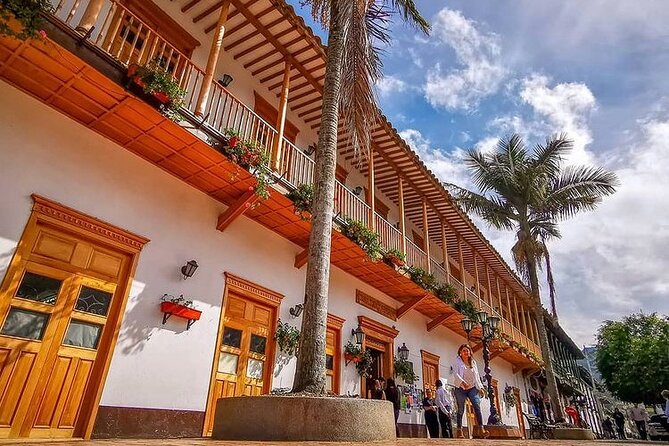 Visit Guatapé, El Peñol, El Retiro & Tekendamita Waterfall - Tequendamita Waterfall: A Magical Realism Style Stop With No Hiking
