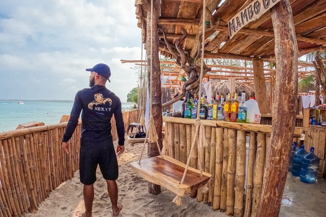 Visit in Cartagena Playa Blanca in Baru Island - Add-ons and pay-at-the-club moments you should plan for