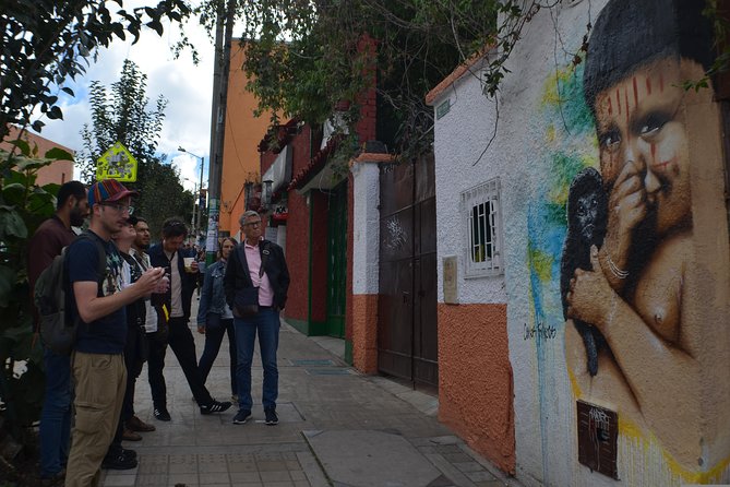 Walking Tour in La Candelaria Bogotá - Plaza de Bolivar: History of State, Guerrillas, and Drug Trafficking, Explained Clearly