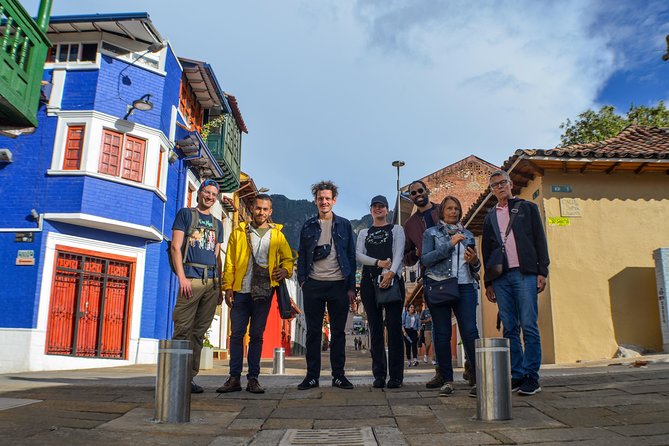 Walking Tour in La Candelaria Bogotá - Barrio La Candelaria: Old Streets, Street Art, and the “Everyday” Bogotá Factor