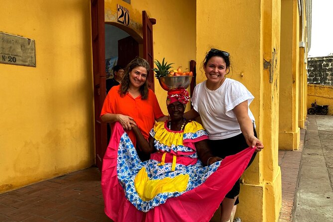 Walking tour of the magical city of Cartagena. - Plaza de San Diego and the Santa Clara Hotel setting
