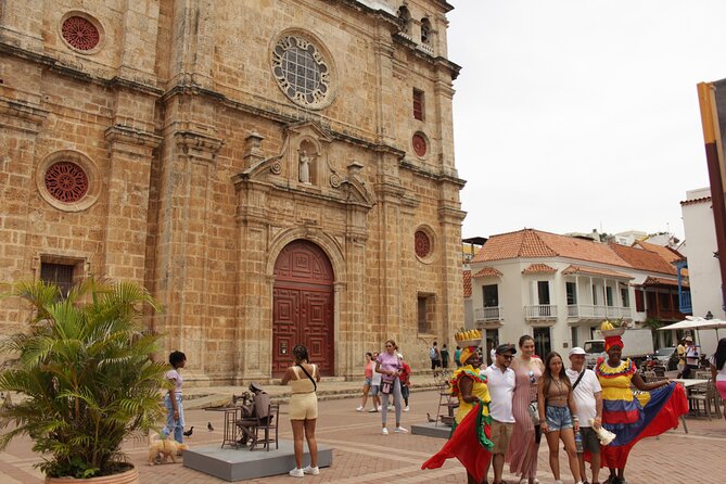 Walled Cartagena: Group Tour with Live Audio System - Naval Museum of the Caribbean: Maritime Clues for Understanding Cartagena