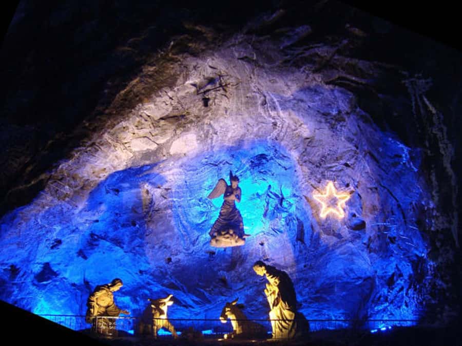 Wonders of Salt: Colombia's Underground Cathedral - Food, Souvenirs, and Viewpoints: How to Make the Village Time Count