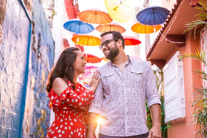 Your Local Photographer in Cartagena - Posing Help That Feels Natural, Not Forced