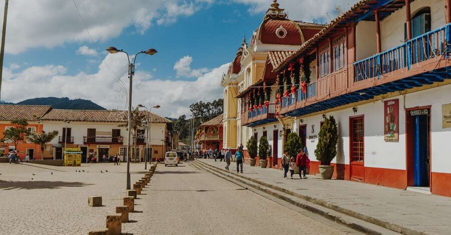 Zipaquirá Salt Cathedral & Andrés Carne de Res (Chía) - Should you book this Zipaquirá and Chía combined tour?